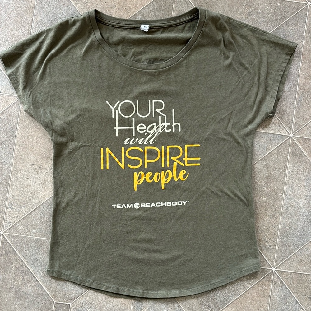 Beachbody T-shirt women’s medium